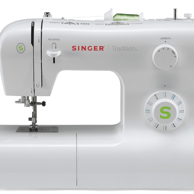 Singer  2273 Tradition